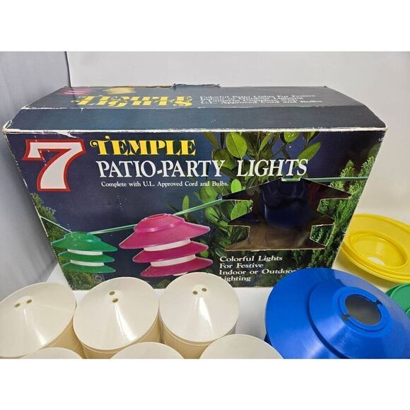 VINTAGE UFO TEMPLE LANTERNS PATIO RV CAMP STRING LIGHTS BLOW MOLD 7 NO LIGHTS - Picture 2 of 8